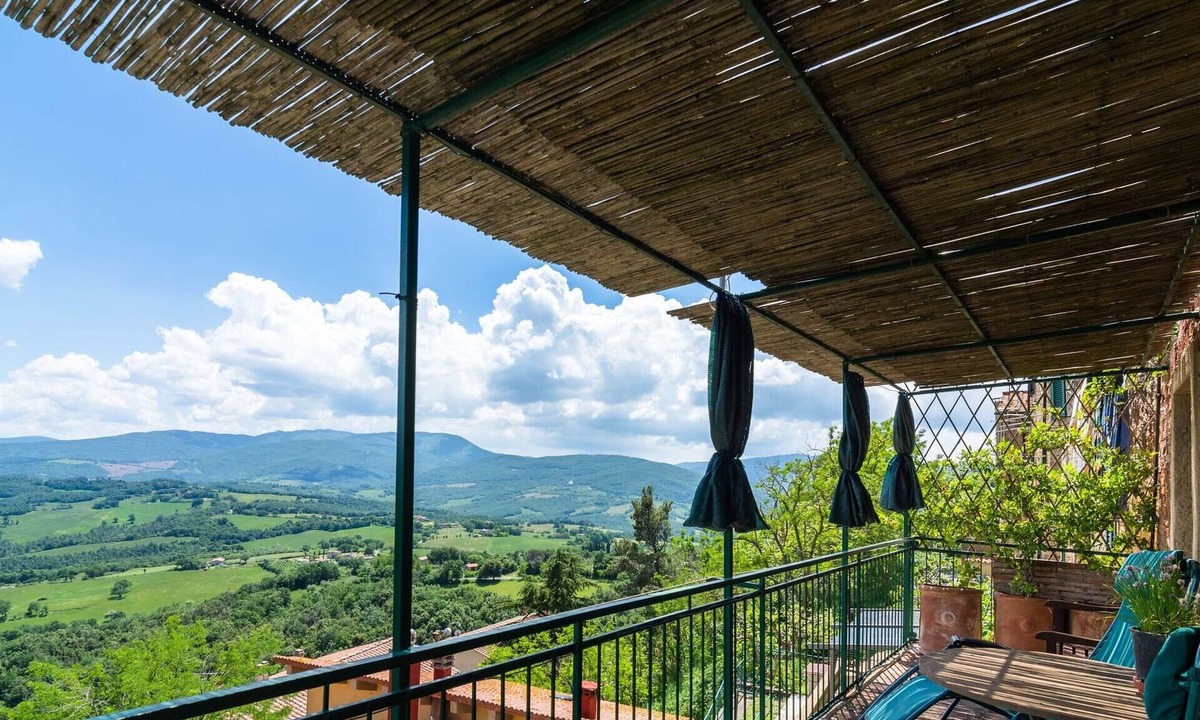 Montecastelli House | Belvilla by OYO Bellavista