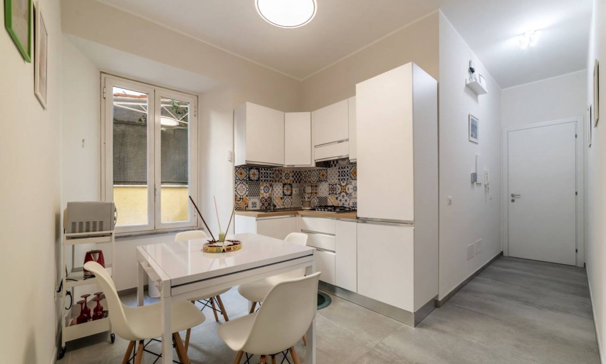 Universita Apartment | Between MM Bologna and Roma Tiburtina Cozy Apartment