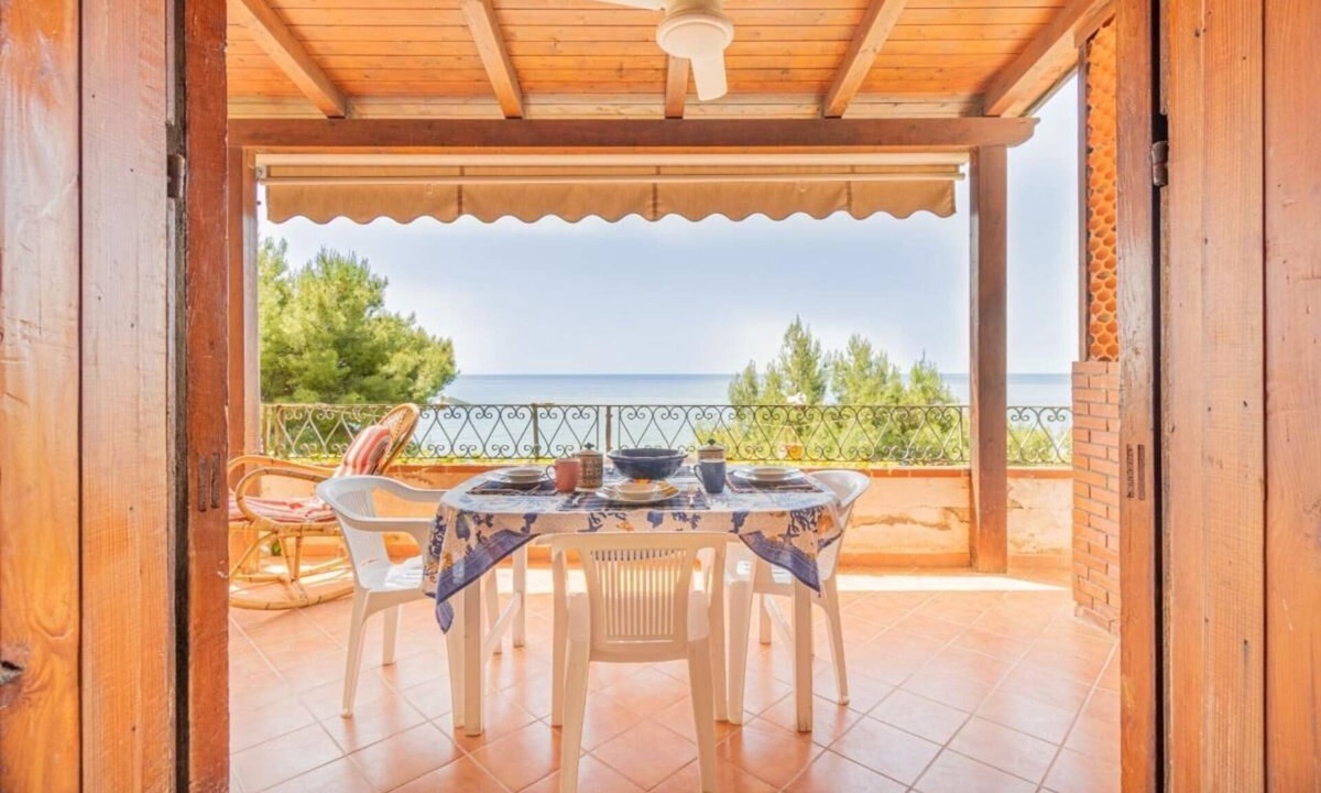 San Mauro Cilento Apartment | Between the sea and nature, we offer you a peaceful vacation away from smog.