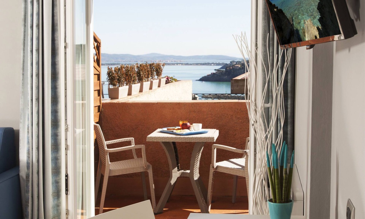 Porto Santo Stefano Hotel | Bike&Boat Argentario Hotel