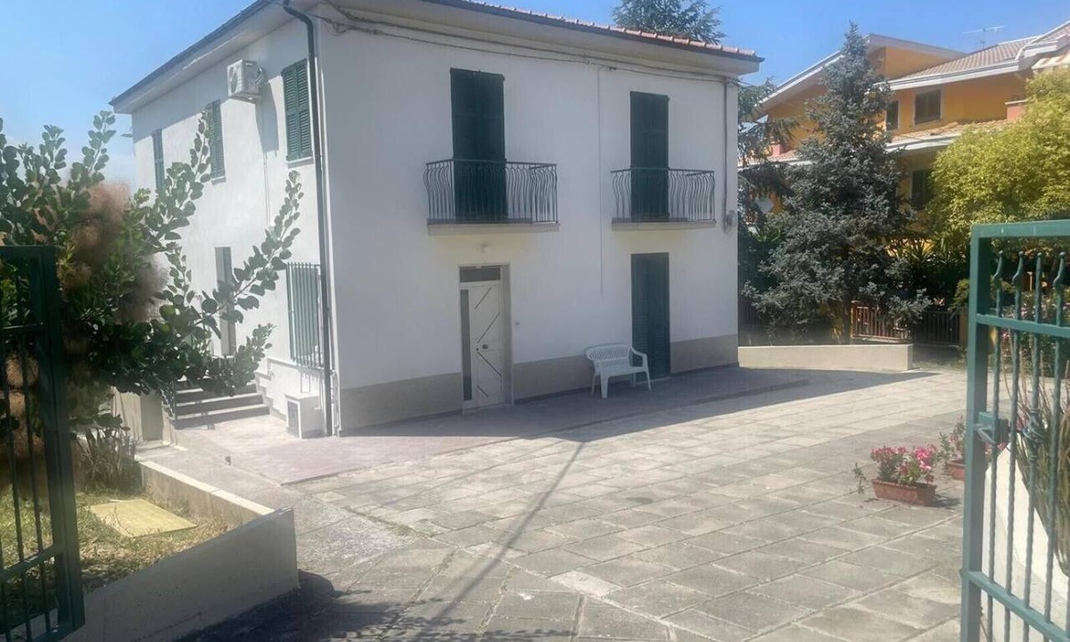 Atessa Apartment | Bike Green House Apartment – 2 Bedrooms, Wi-Fi & Air Conditioning