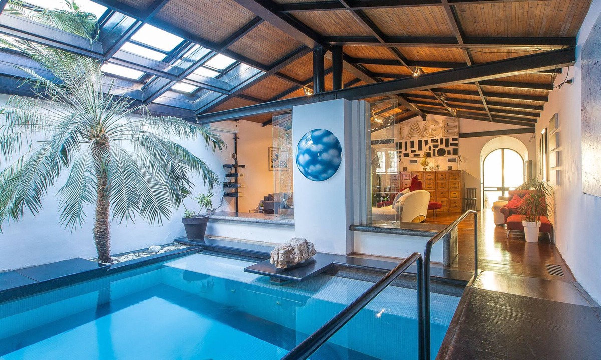Trastevere Apartment | Botanical Garden, exclusive apartment with swimming pool in the living room, located in .