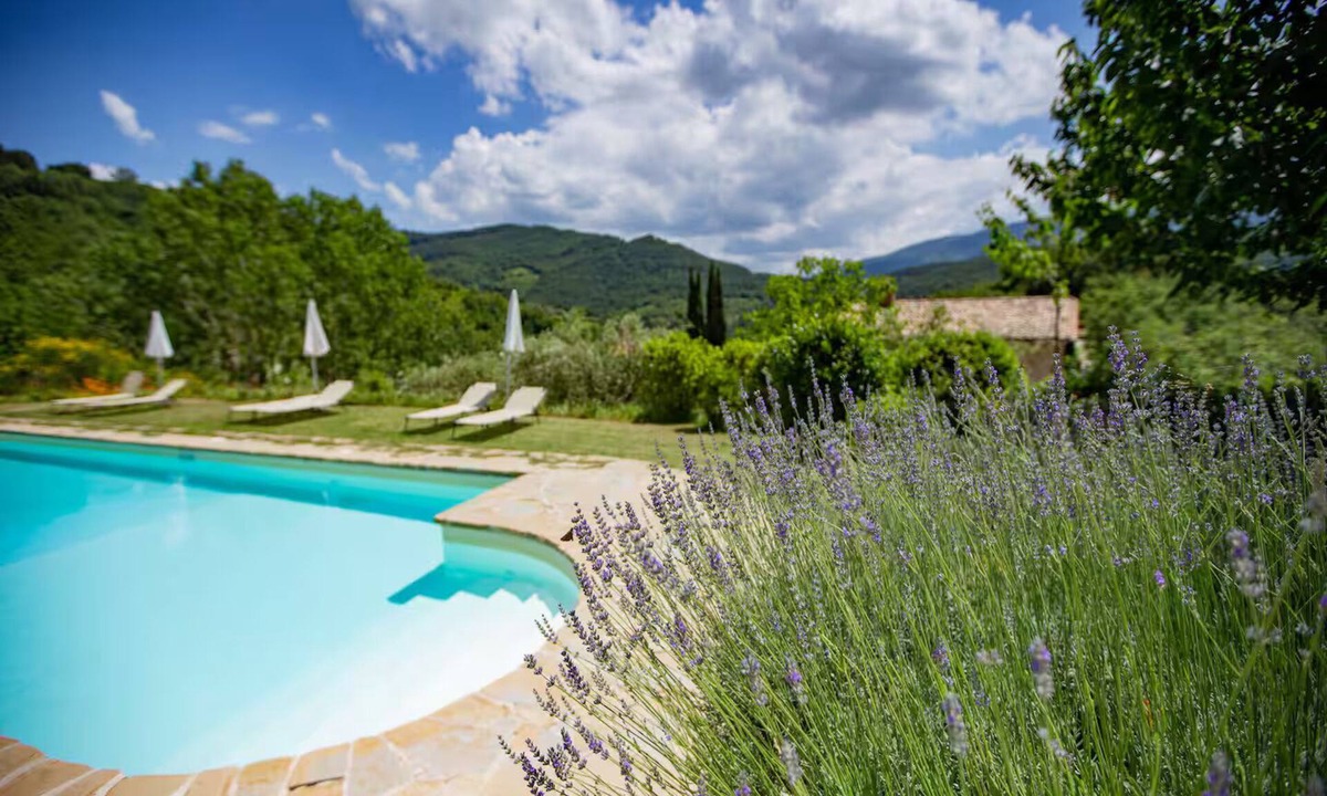 Assisi Apartment | Boutique Rental, Garden Facing Terrace (Lorenzetti)