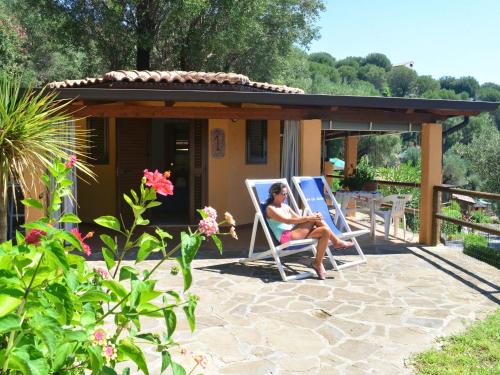 Marina Lido House | Bungalow in Caprioli di Pisciotta with pool
