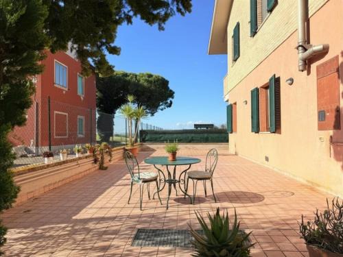 Camerano Apartment | C018 - Camerano, trilocale con giardino e parcheggio