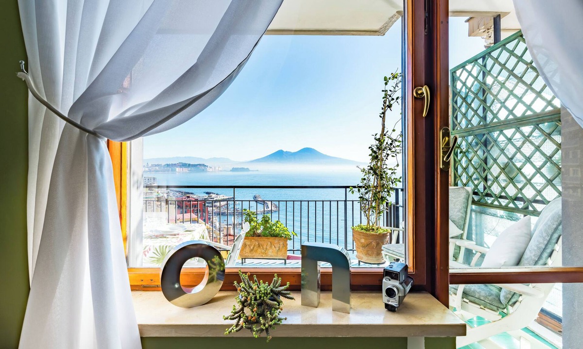 Posillipo Apartment | Cahouse