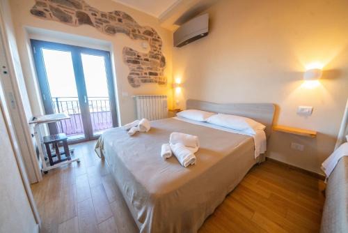 Albidona Bed & Breakfast | Camera in accogliente B&B ad Albidona