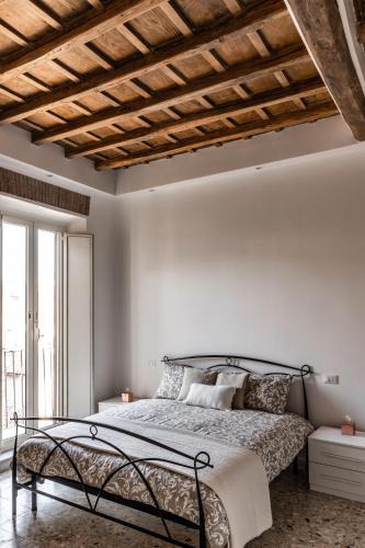 Rione VI Parione House | Campo24roma Guesthouse