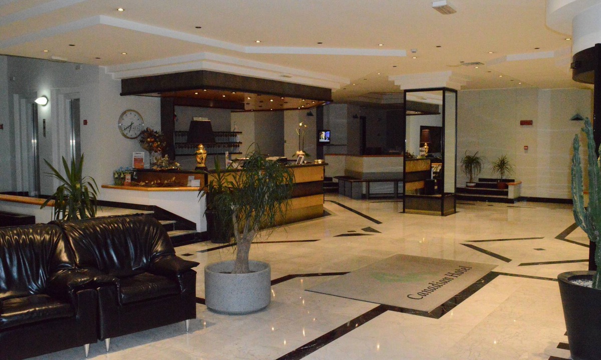 L'Aquila Hotel | Canadian Hotel