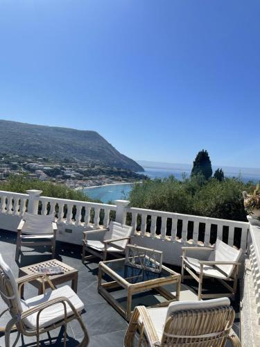 Santa Maria Apartment | Capovaticano - Unique SEA VIEW - Villa Renaissance
