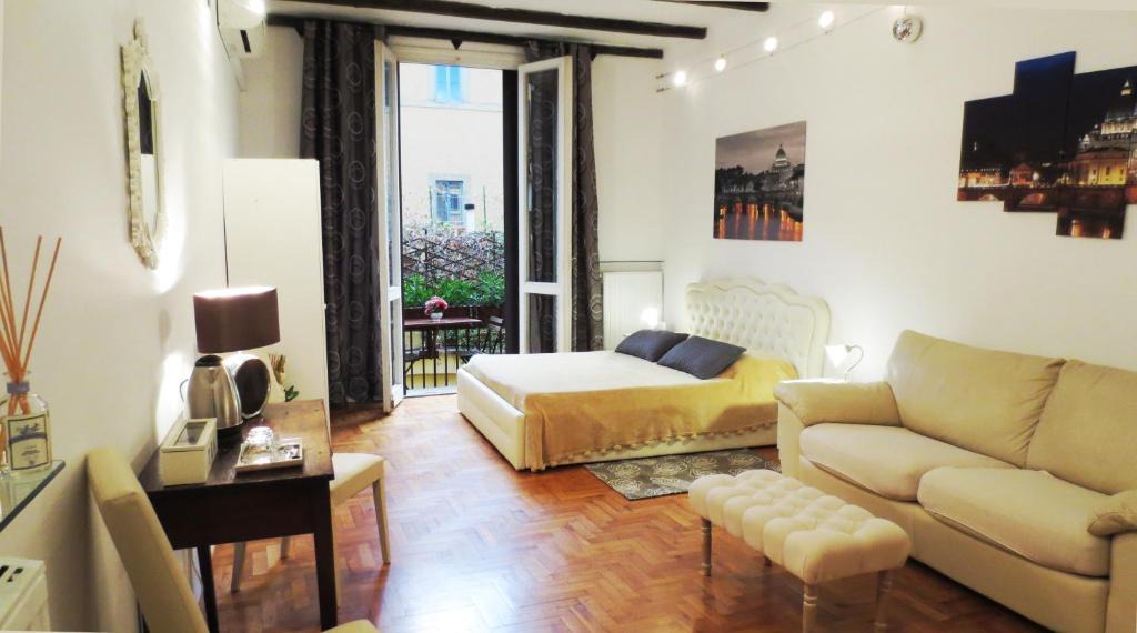 Rione VII Regola Apartment | Cappellari Charme Apartment