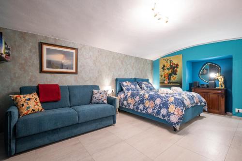 Historic Centre Apartment | Carma - Suite Storica in Piazza Vittorio Centro