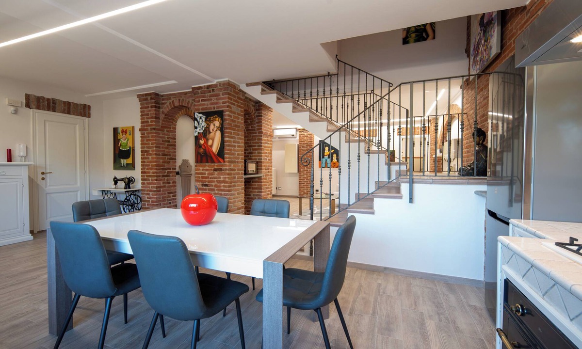 Roddi House | Casa a Roddi con vista sulle Colline