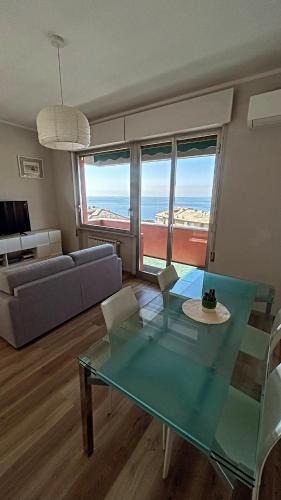 Cogoleto Apartment | Casa al Mare Suite - Fronte spiaggia - Parcheggio