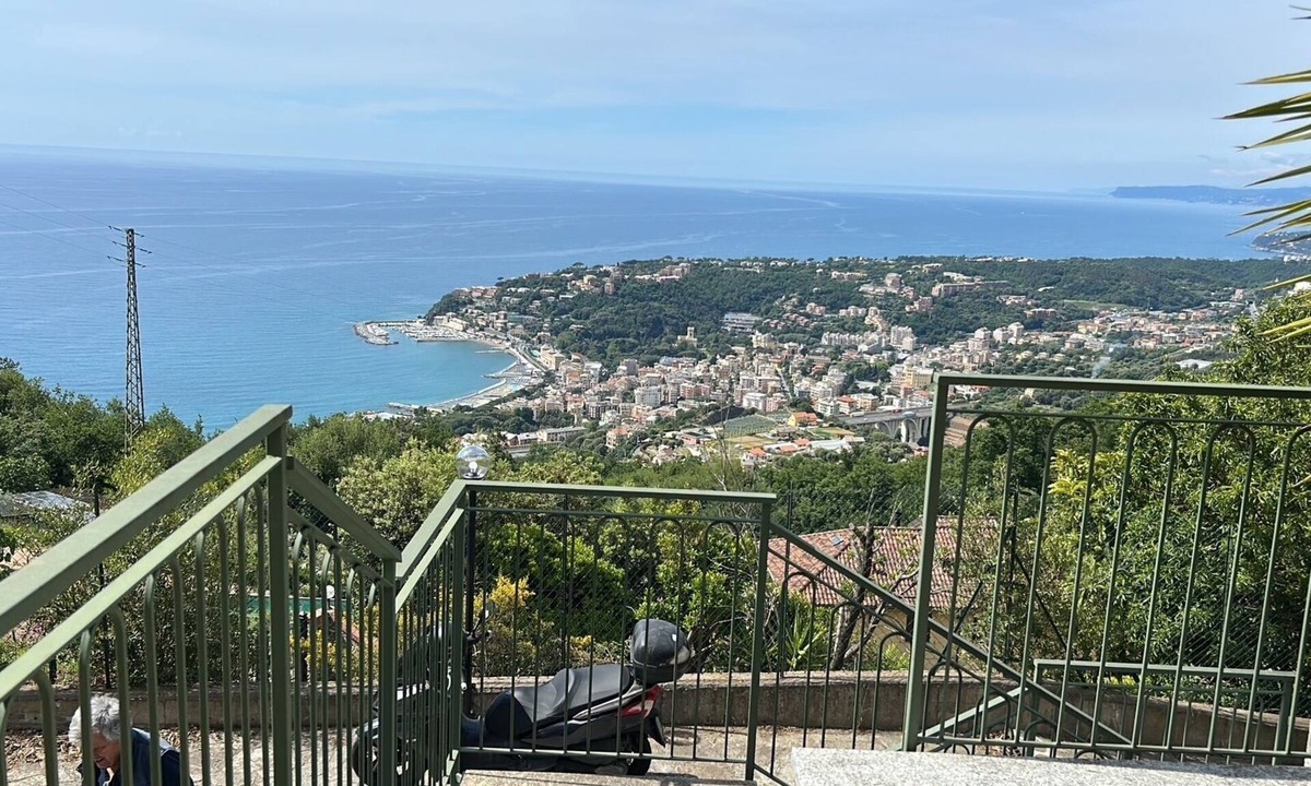 Arenzano House | Casa Bicocca - Three Bedroom House, Sleeps 6