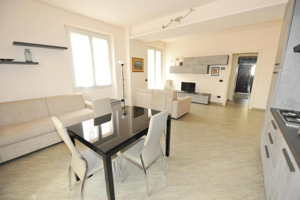 Serravalle Scrivia Apartment | Casa Costa Outlet 3