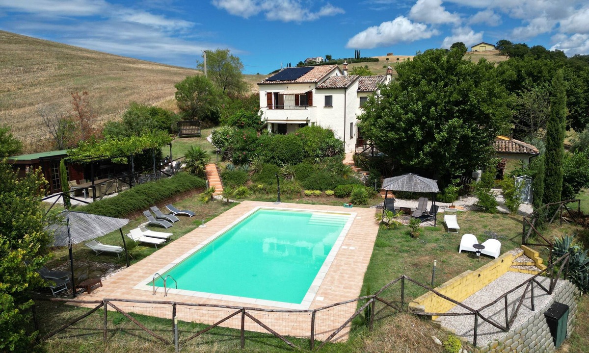 Arcevia Apartment | Casa dei Sogni d'Oro - Appart. San Pietro with pool 12x6m-panoramic view