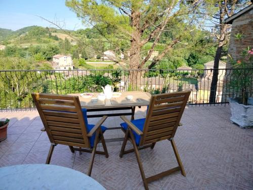 Pergola Apartment | Casa del Sole, tra arte e natura, House of the Sun, between art and nature