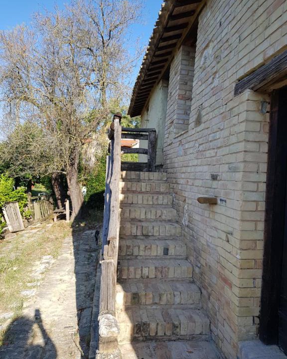 Monsampolo del Tronto Bed & Breakfast | Casa di terra cruda
