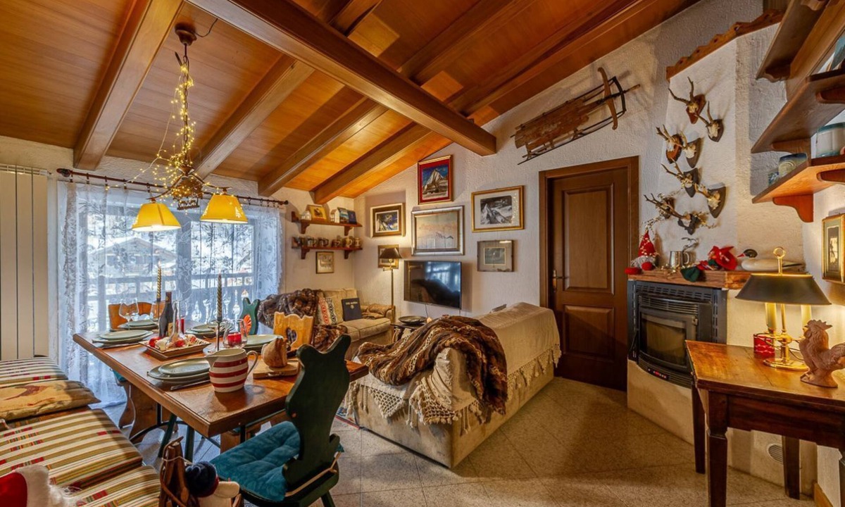 Courmayeur Ski Chalet | CASA DORETTA - Mountain view, fireplace, and comfort