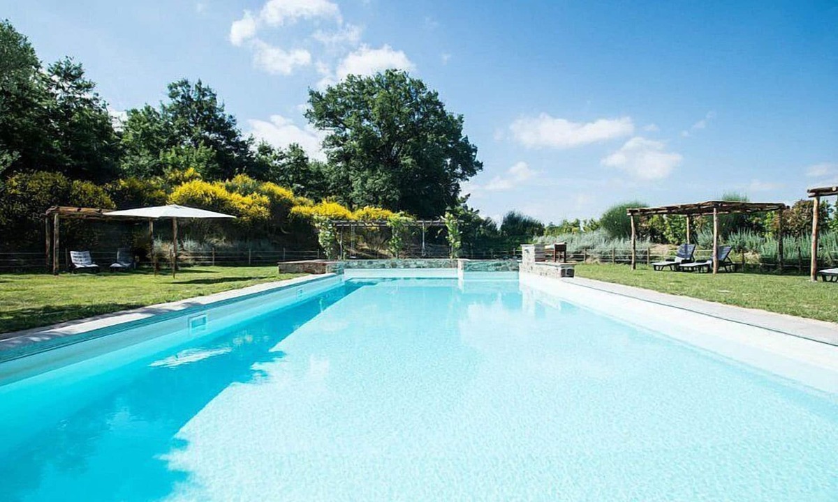 Trequanda House | Casa Dracena Q: A welcoming cottage situated in the heart of the Tuscan countryside, with Free WI-FI.