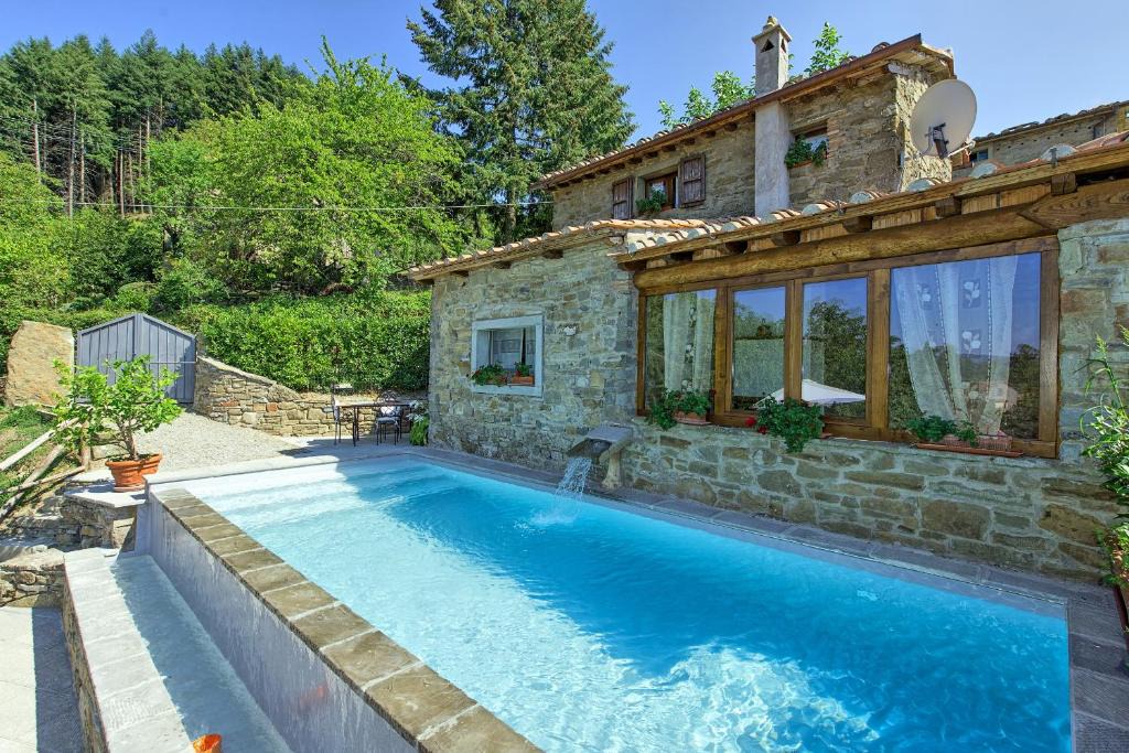 Pieve di Chio Villa | Casa Margherita 3 by PosarelliVillas