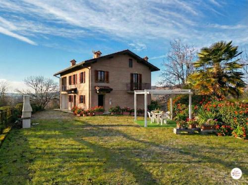 Mombercelli Villa | Casa Maria Rosa Charming Villa in the Heart of Monferrato