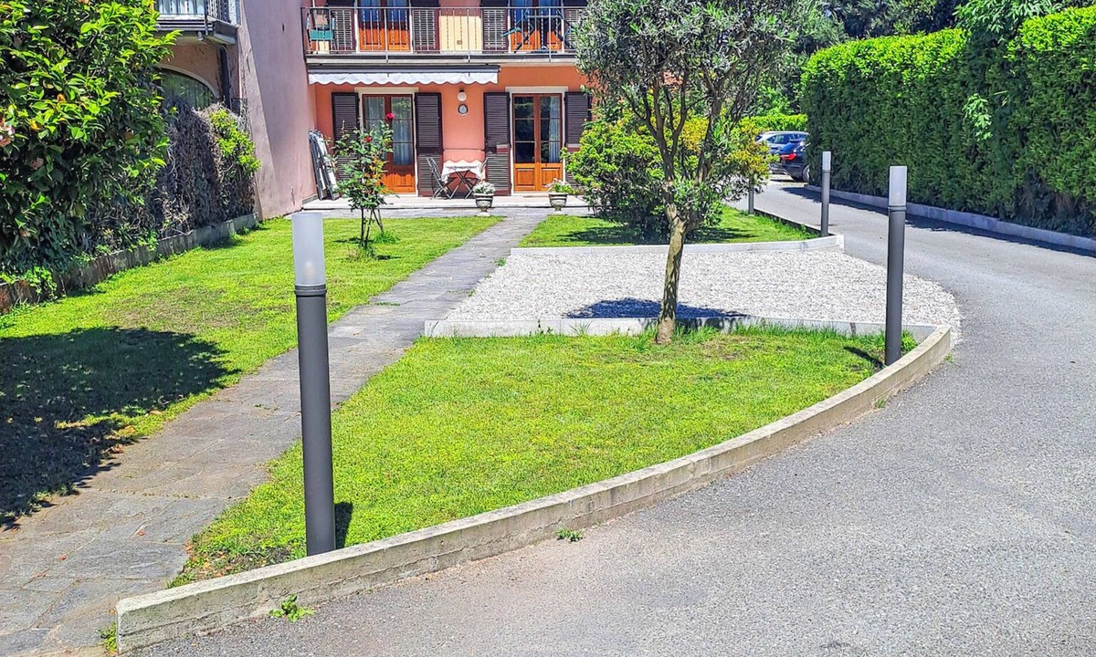 Cannobio Apartment | Casa Mirco: Verde by Lago Reisen