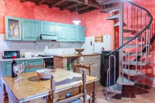 Campello sul Clitunno House | Casa Piccolo Borgo by Ospitaci