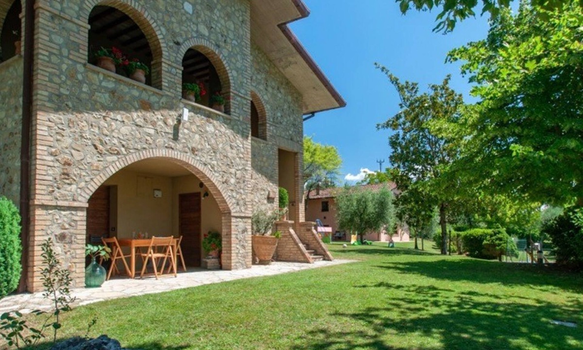Montelovesco House | Casa Pietra