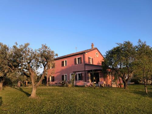 San Costanzo Bed & Breakfast | Casa Rosa