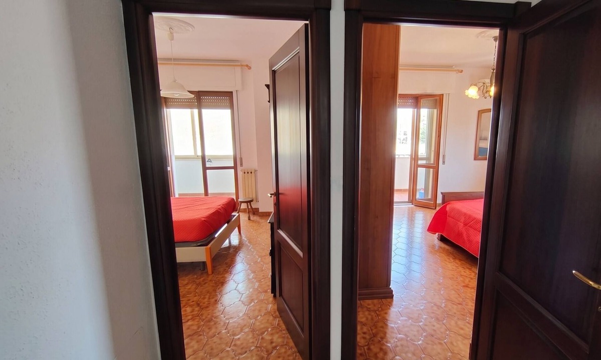 Tropea Apartment | Casa Rosy Tropea: 150sqm of Space and Freshness between Station, downtown and waterfront