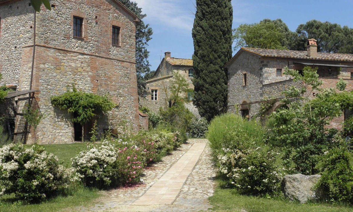 Monteleone d'Orvieto House | Casa Torretta in Farmhouse Borgo Santa Maria
