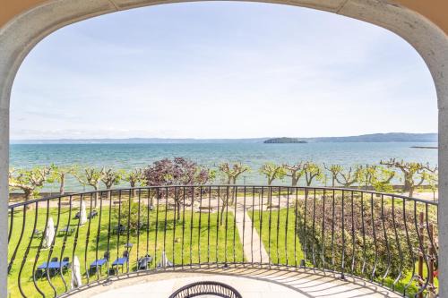 Marta Apartment | Casa Vacanze Maddalena - Palazzetto sul Lago - Diamante Blu