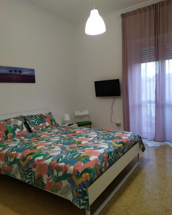Historical Downtown Salerno Apartment | Casa Wanda