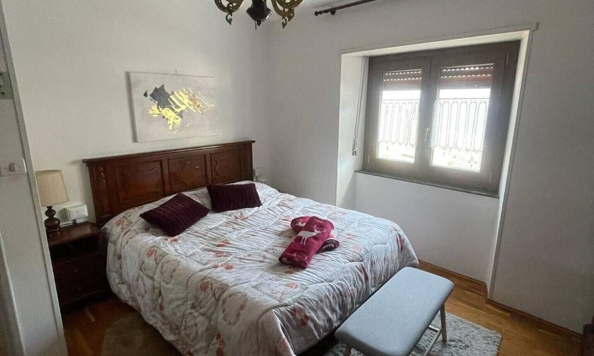 Chatillon Apartment | Casa Zio Zeffy Apartment with Mountain View Balcony and Shared Garden