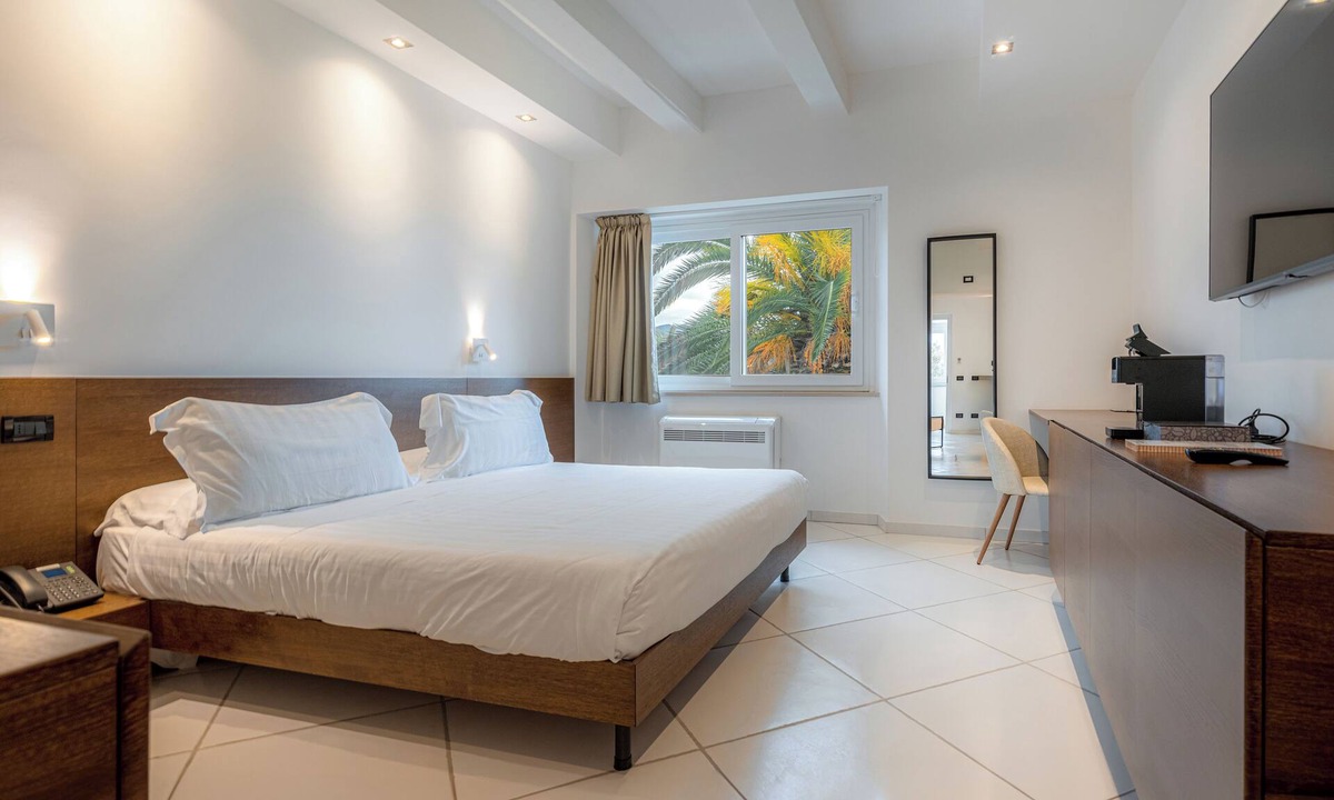 Fondi House | Casabianca Resort