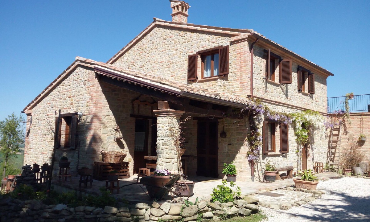 SantʼAngelo in Pontano House | Casale San Martino Organic Farmhouse (Whole House)