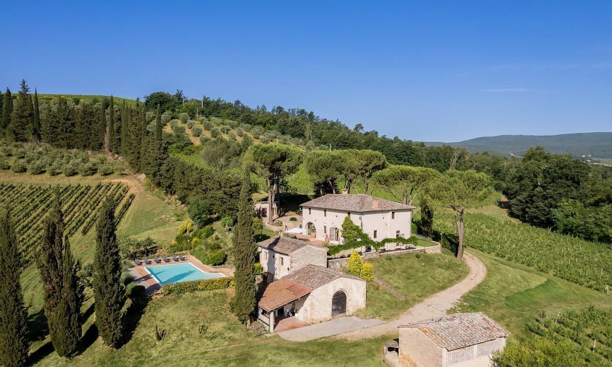 San Gimignano Villa | Casale Eleganza - Five Bedroom Villa, Sleeps 10