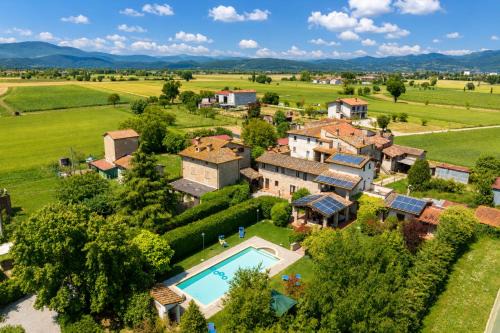 Citerna Villa | Casale Tiziano by PosarelliVillas