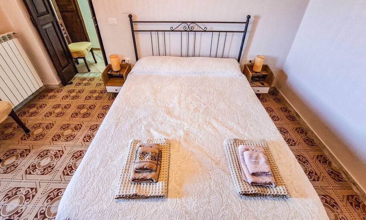 Novi Velia Apartment | Castello Baronale- Italia