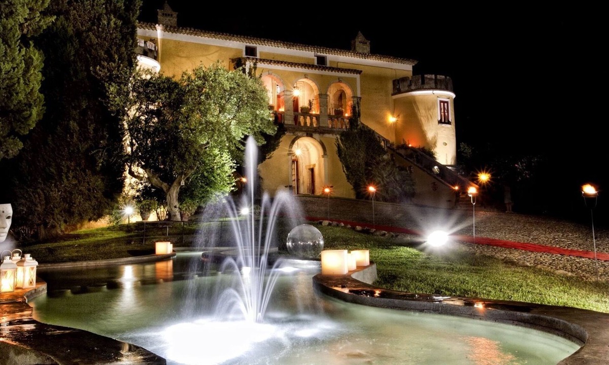 Altomonte House | Castello di Serragiumenta
