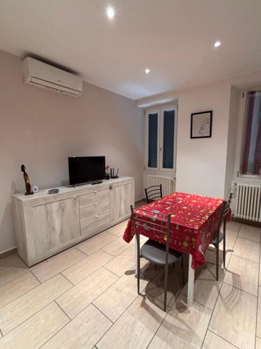 Rione San Maurizio Apartment | Cecilia 3