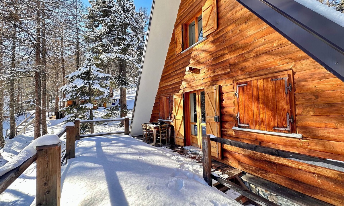 Cesana Torinese Ski Chalet | Chalet "I Ghiri"/direct access to the ski slopes