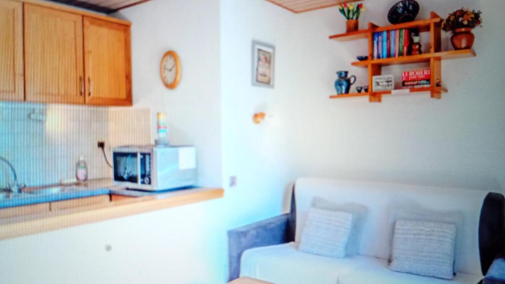 La Thuile Apartment | Chalet Margaret Close to Shops and Great Views B6327