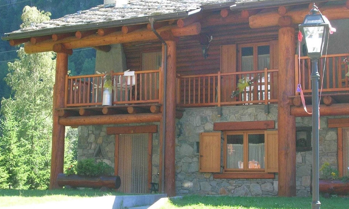 Antey-Saint-Andre Apartment | Chalet-village situated in a quiet area