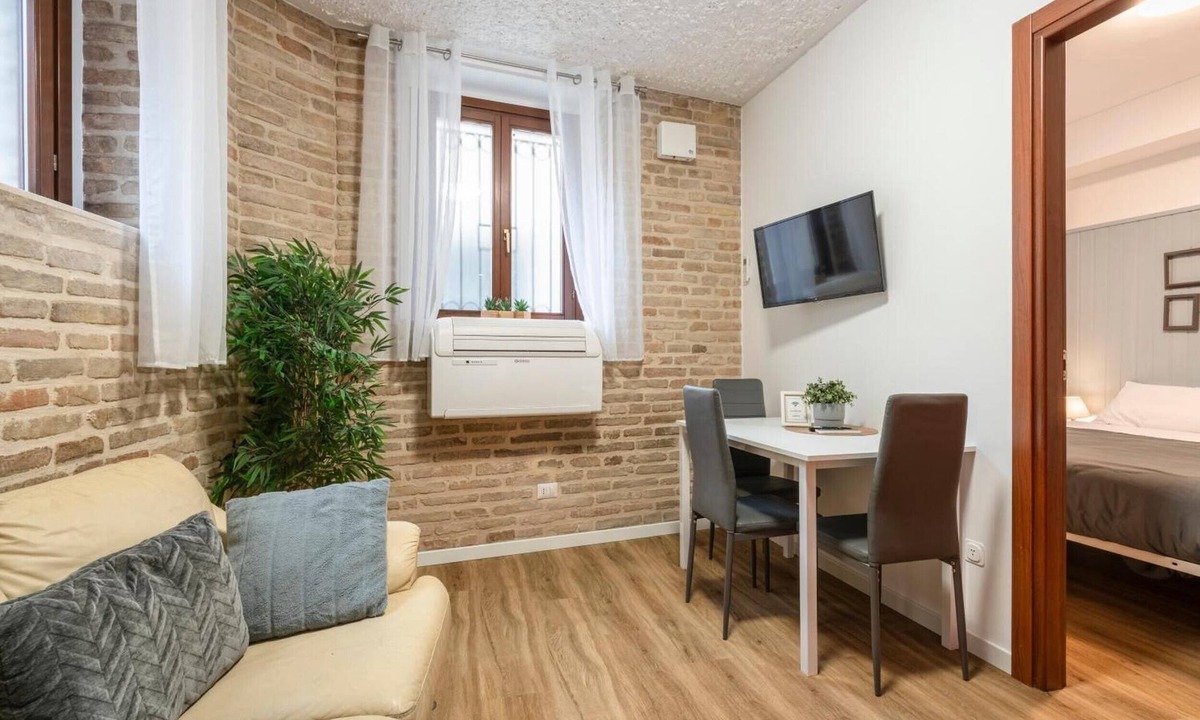 Corridonia Apartment | Charming Apartment Maison all'arco