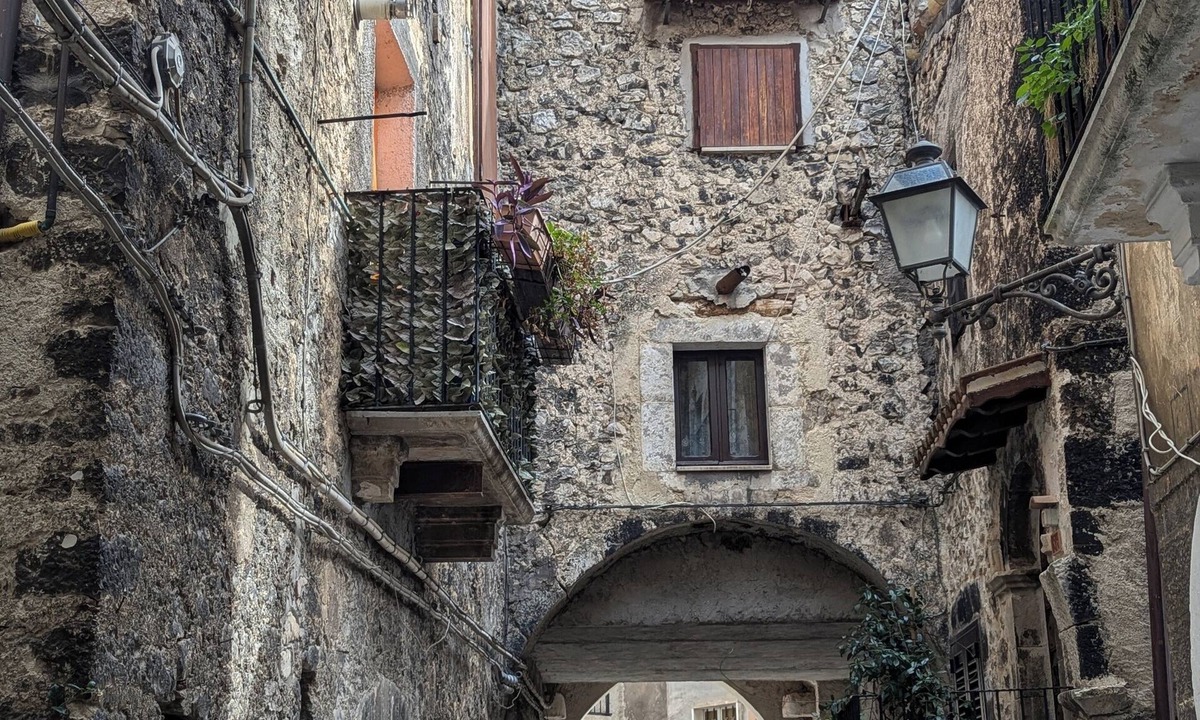 Pacentro House | Charming Mountain Retreat in Pacentro, Italy