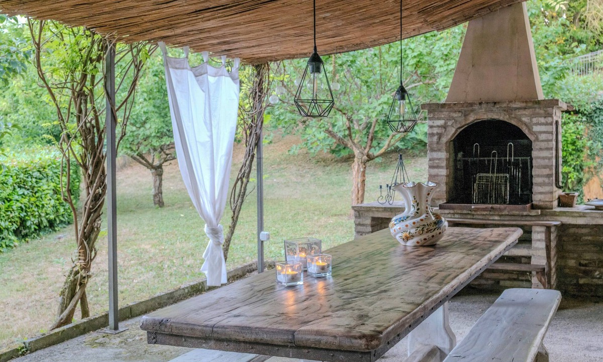 Valfabbrica House | Charming villa overlooking Valfabbrica