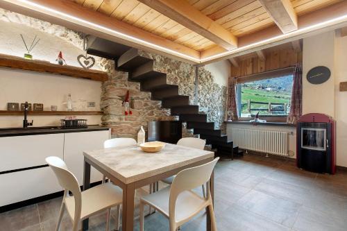 Champagnod House | Chez Margot Et Sophie